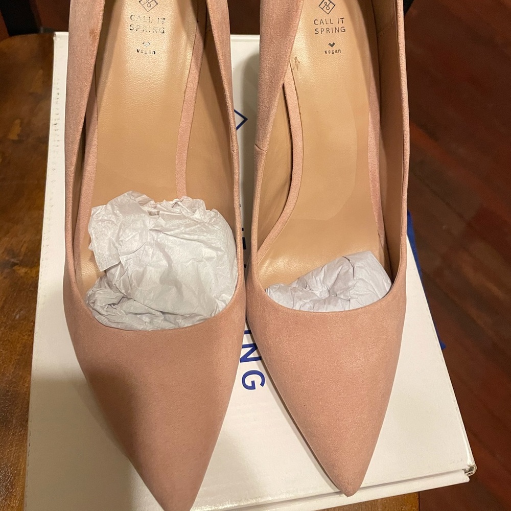 Call it Spring pumps - Picture 4 of 5